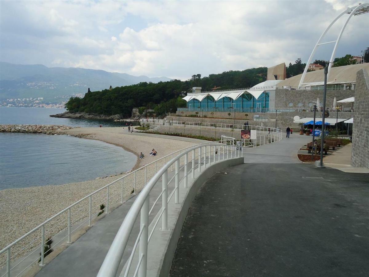 Deluxe Apartment Dora With A Private Parking, Terrace And See View Rijeka Dış mekan fotoğraf