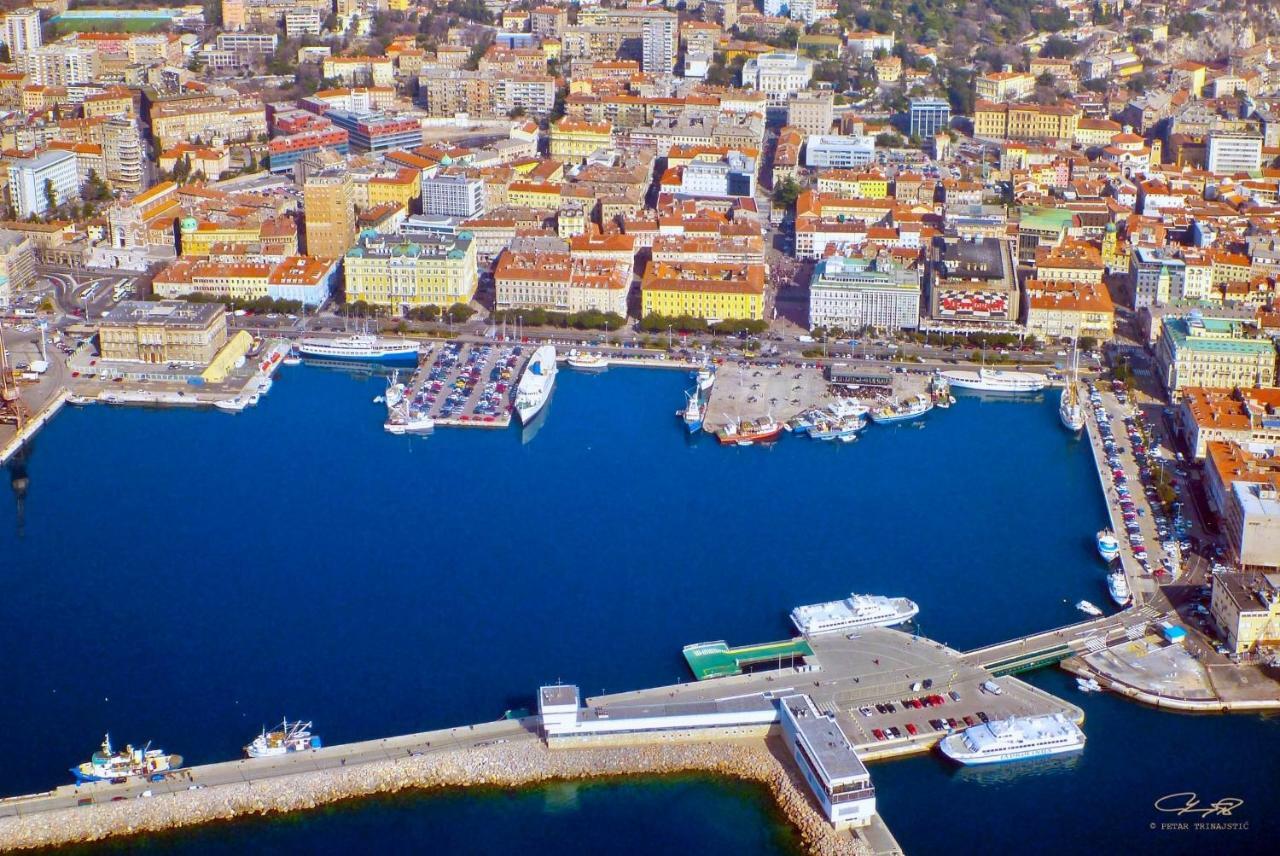 Deluxe Apartment Dora With A Private Parking, Terrace And See View Rijeka Dış mekan fotoğraf